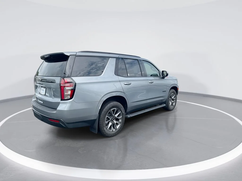 Used 2023 Gray Chevrolet Z71 image 8