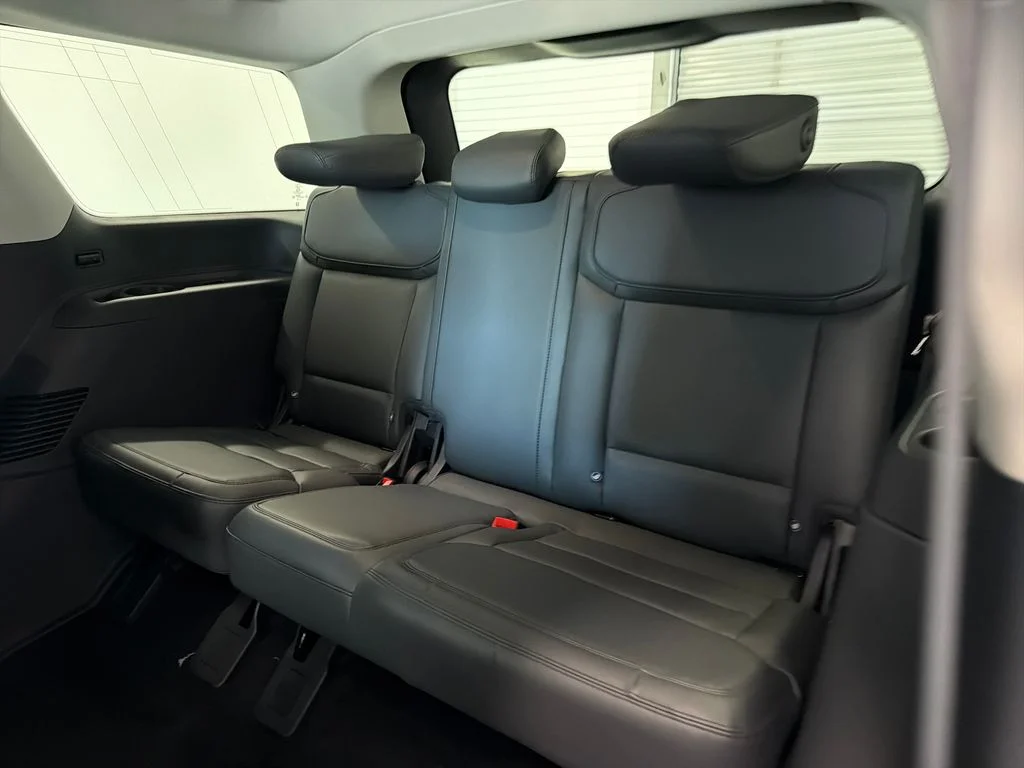 New 2027 Gray Ford Active image 17