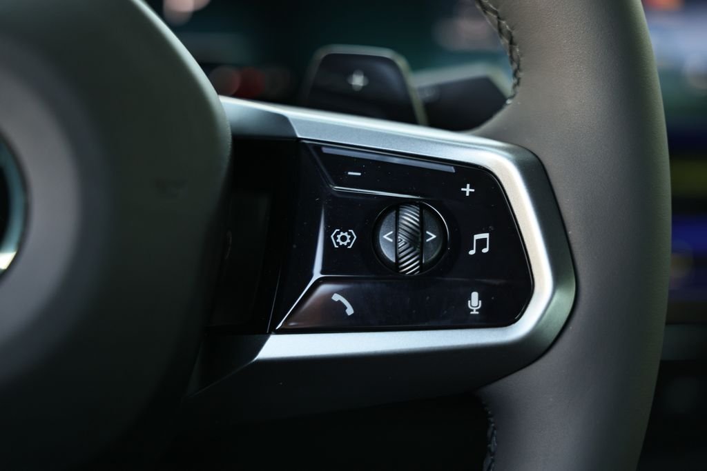 2027 BMW 5 Series 530i - Photo 34