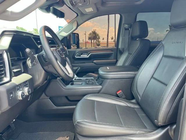Used 2025 Silver GMC Denali image 18