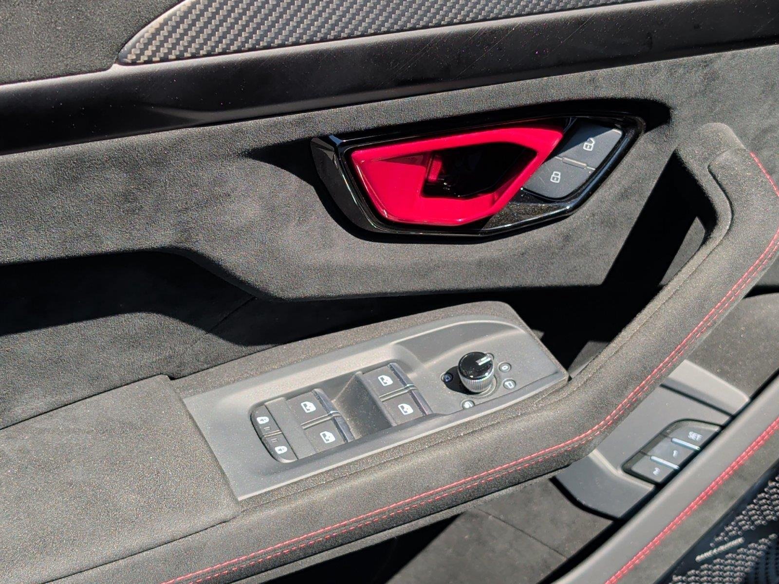Used 2023 Bianco Monocerus Matt Lamborghini Performante image 14