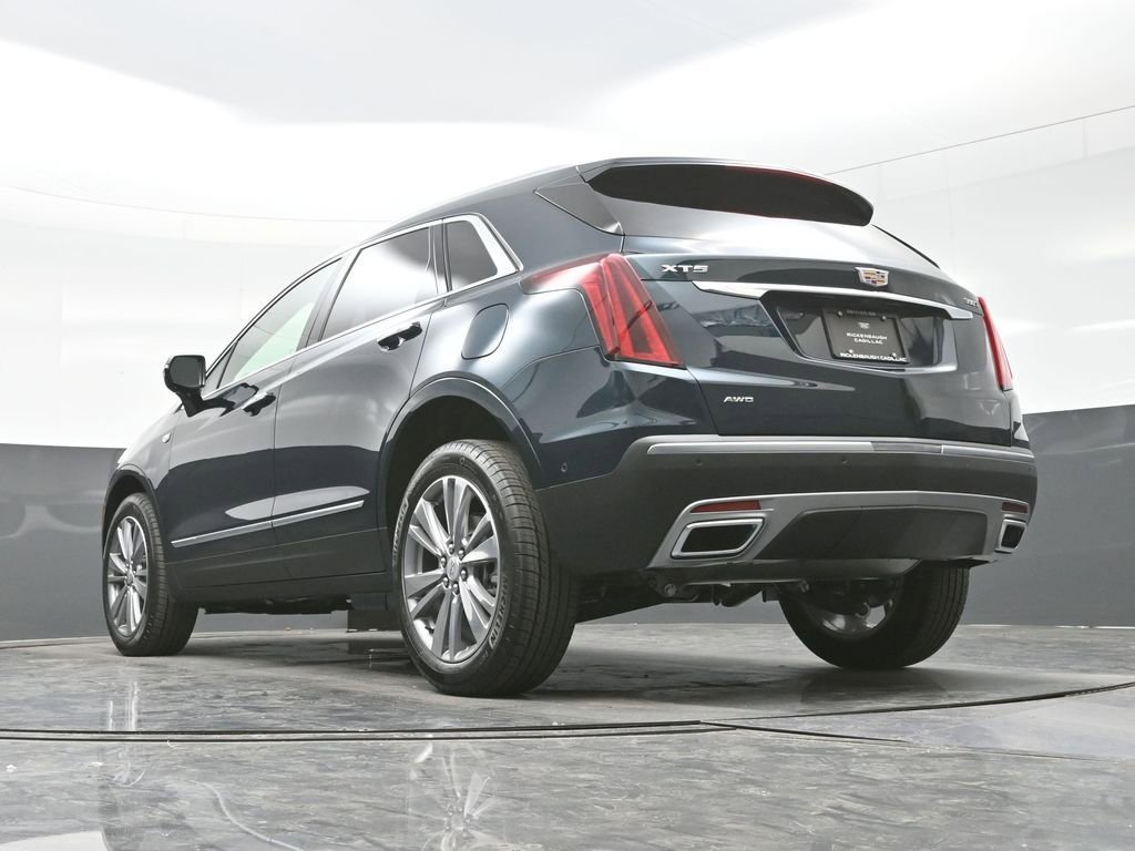Used 2026 Emerald Lake Metallic Cadillac Premium Luxury image 43