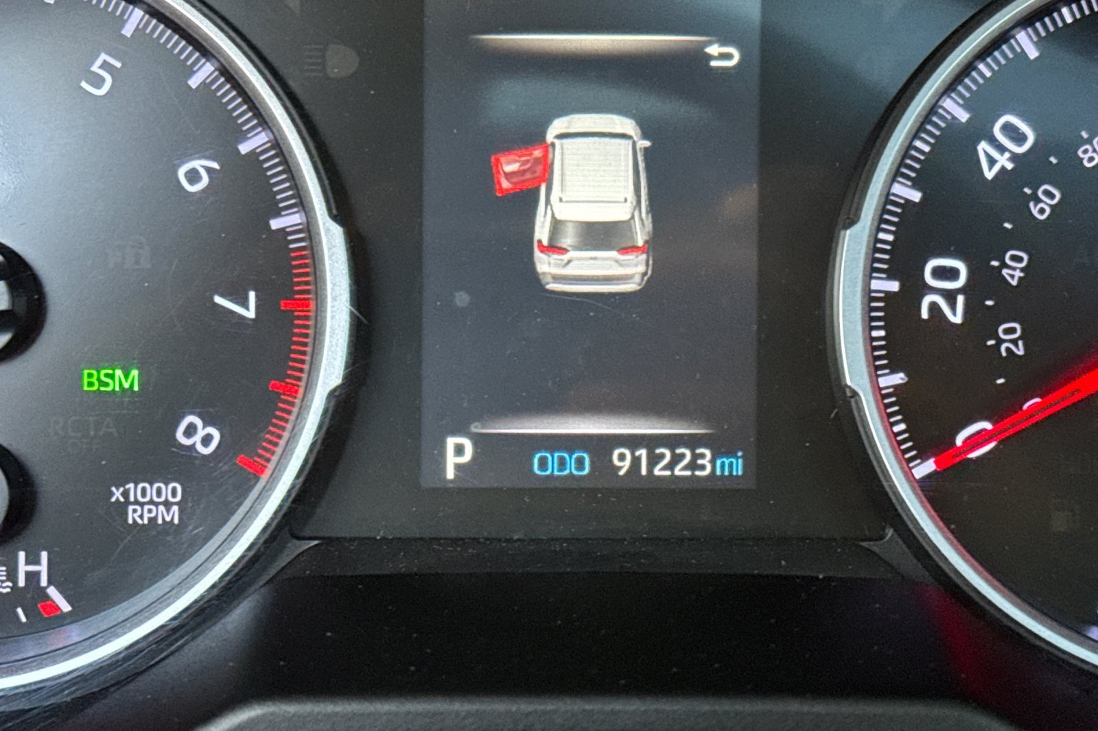 Certified Used 2019 White Toyota XLE image 3