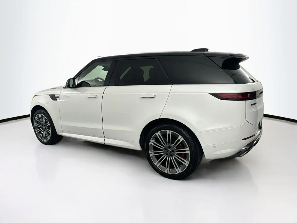 Certified Used 2024 White Land Rover Dynamic SE image 7
