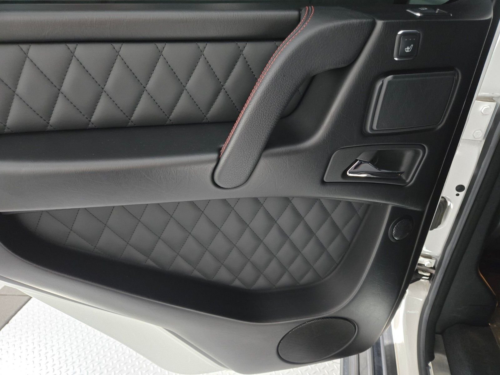 Used 2018 Polar White Mercedes-Benz G 63 AMG® image 22