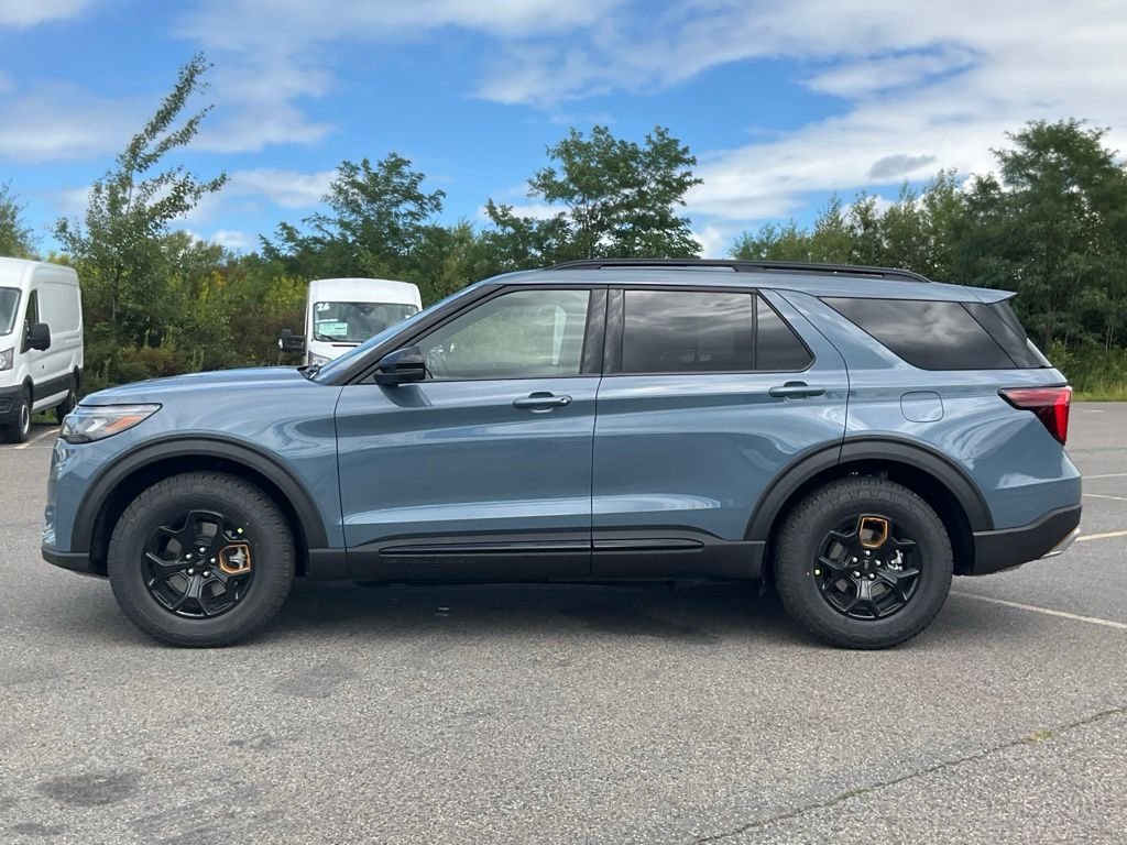 New 2026 Vapor Blue Metallic Ford Tremor® image 32