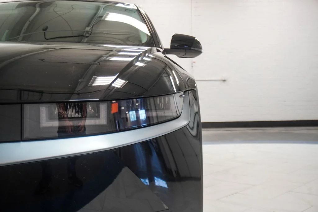 Used 2023 Black Hyundai SE image 36