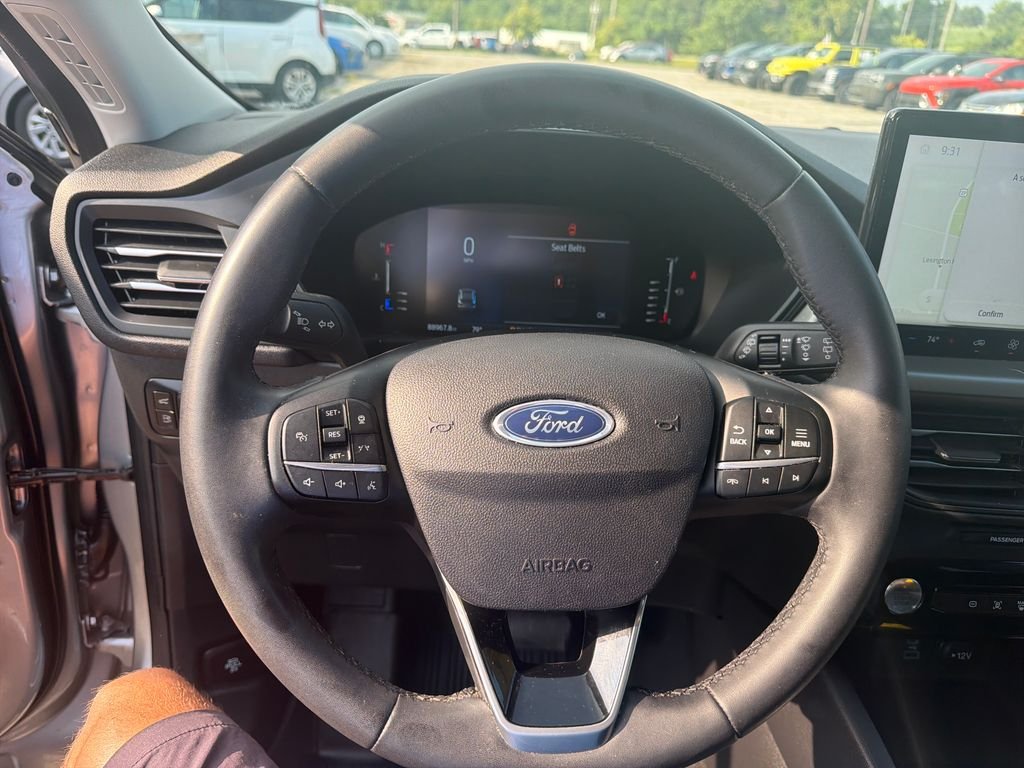 Used 2023 Silver Ford Active image 17