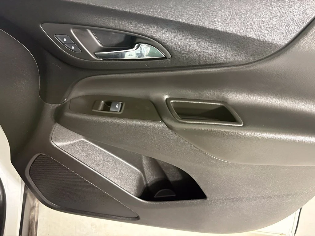 Used 2024 White Chevrolet LT image 12