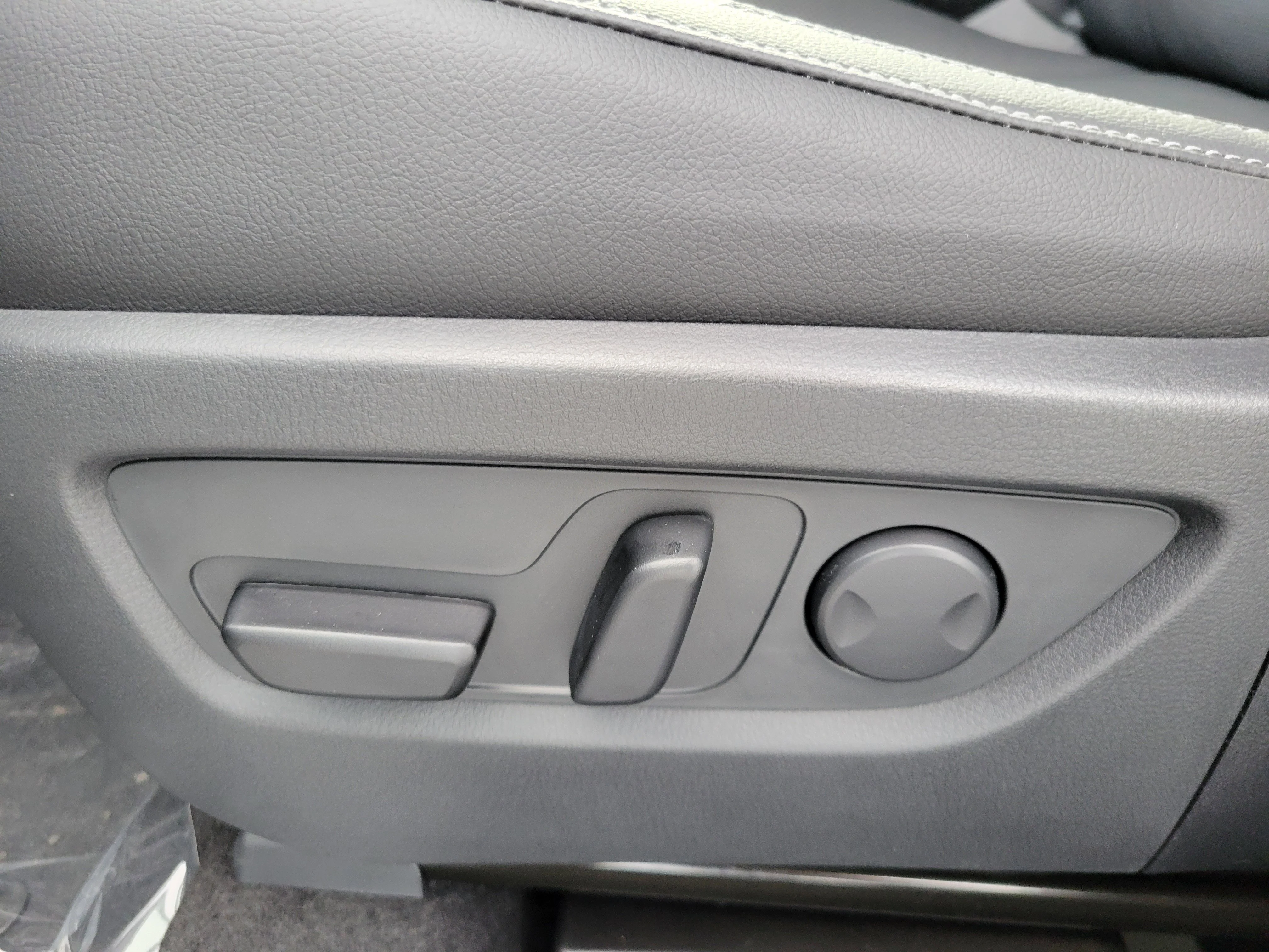 New 2026 Machine Gray Metallic Mazda 2.5 S Premium Plus AWD image 13
