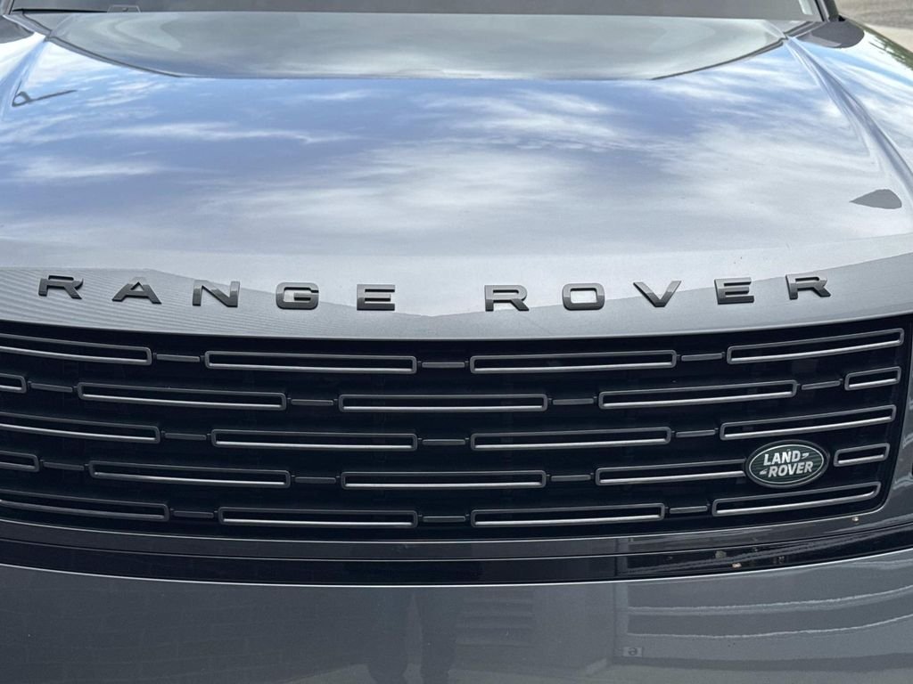 Certified Used 2024 Eiger Gray Metallic Land Rover SE image 11
