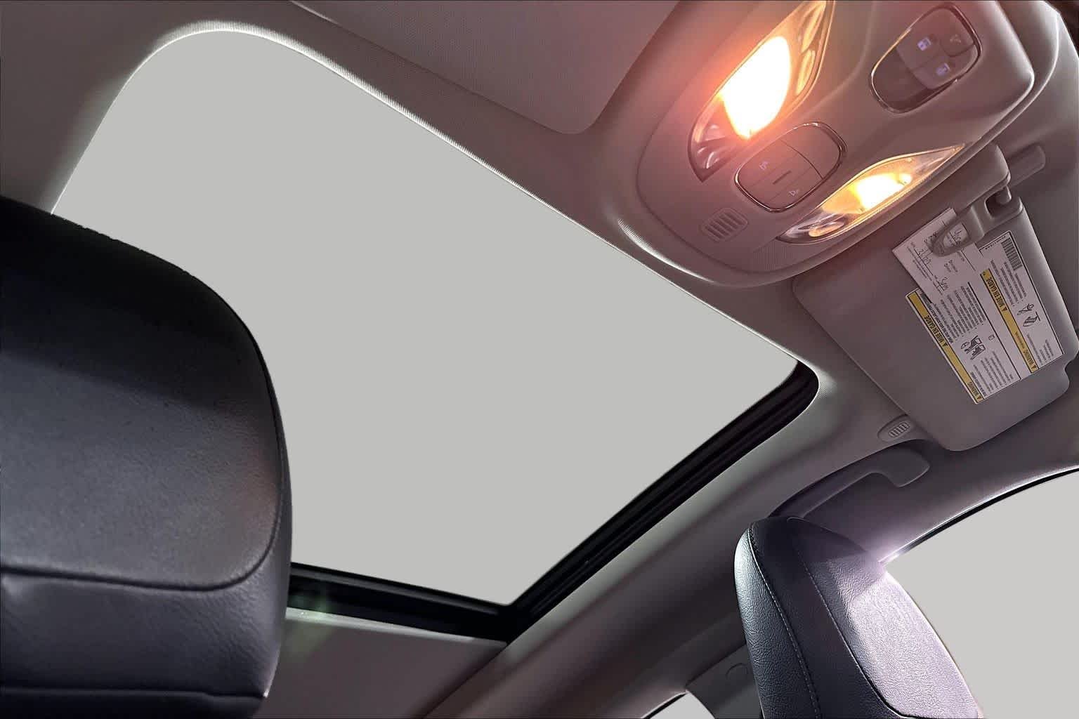 Used 2020 Sting-Gray Clearcoat Jeep Trailhawk image 13
