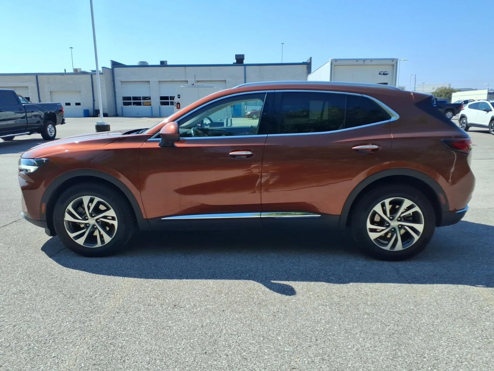 Used 2021 Burnished Bronze Metallic Buick Essence image 4