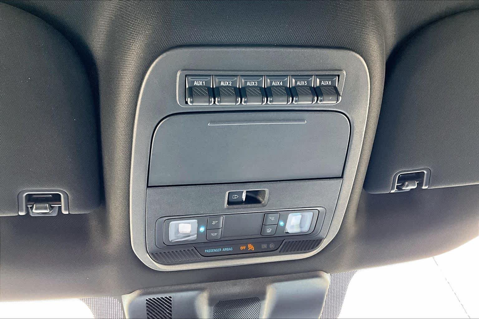 Used 2025 Iconic Silver Metallic Ford Tremor image 59