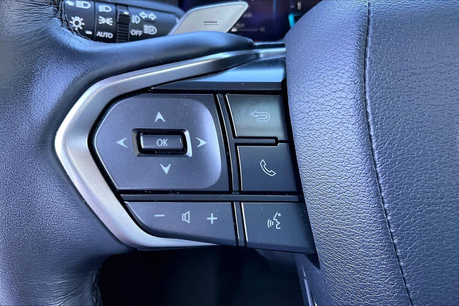 Used 2025 Atomic Silver Lexus Luxury+ image 43