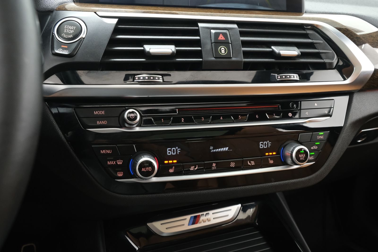 Used 2019 Alpine White BMW M40i image 22