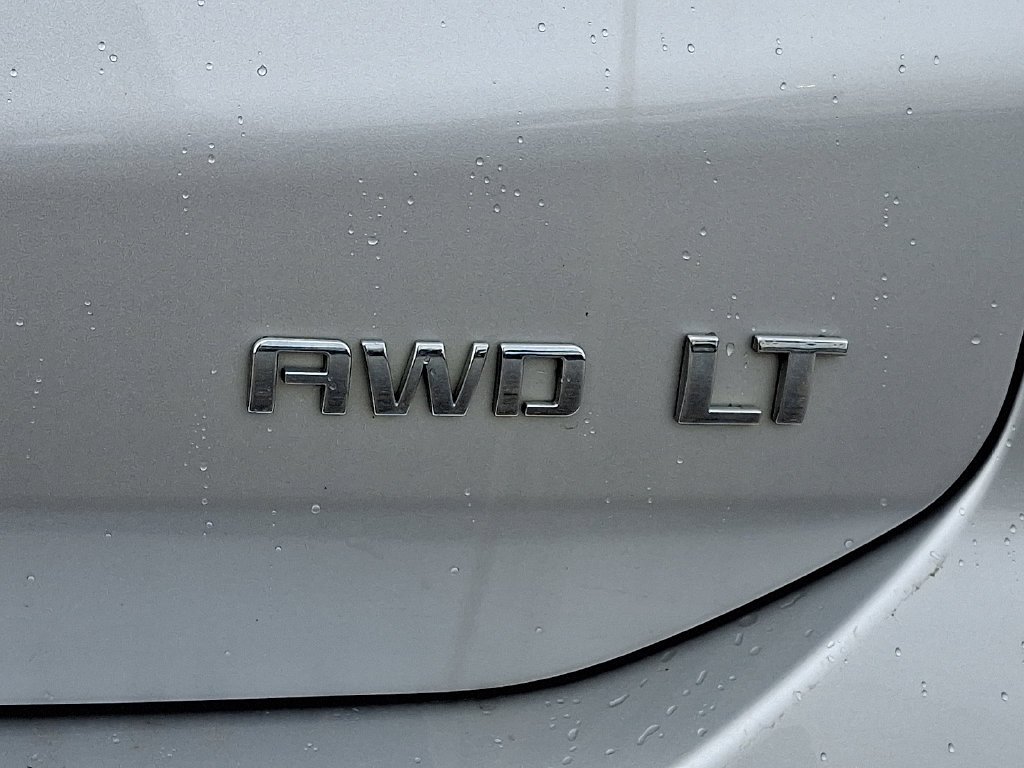 Used 2021 Silver Chevrolet LT image 29