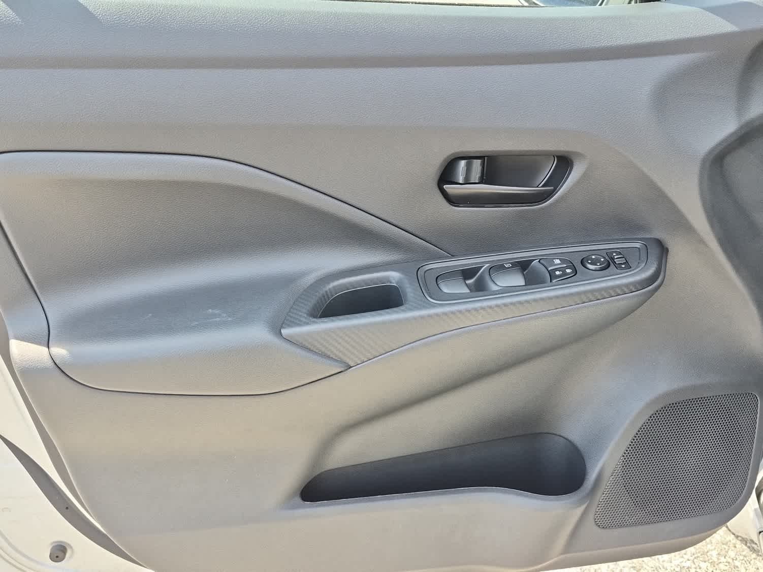 2025 Nissan Versa Sedan S - Photo 9