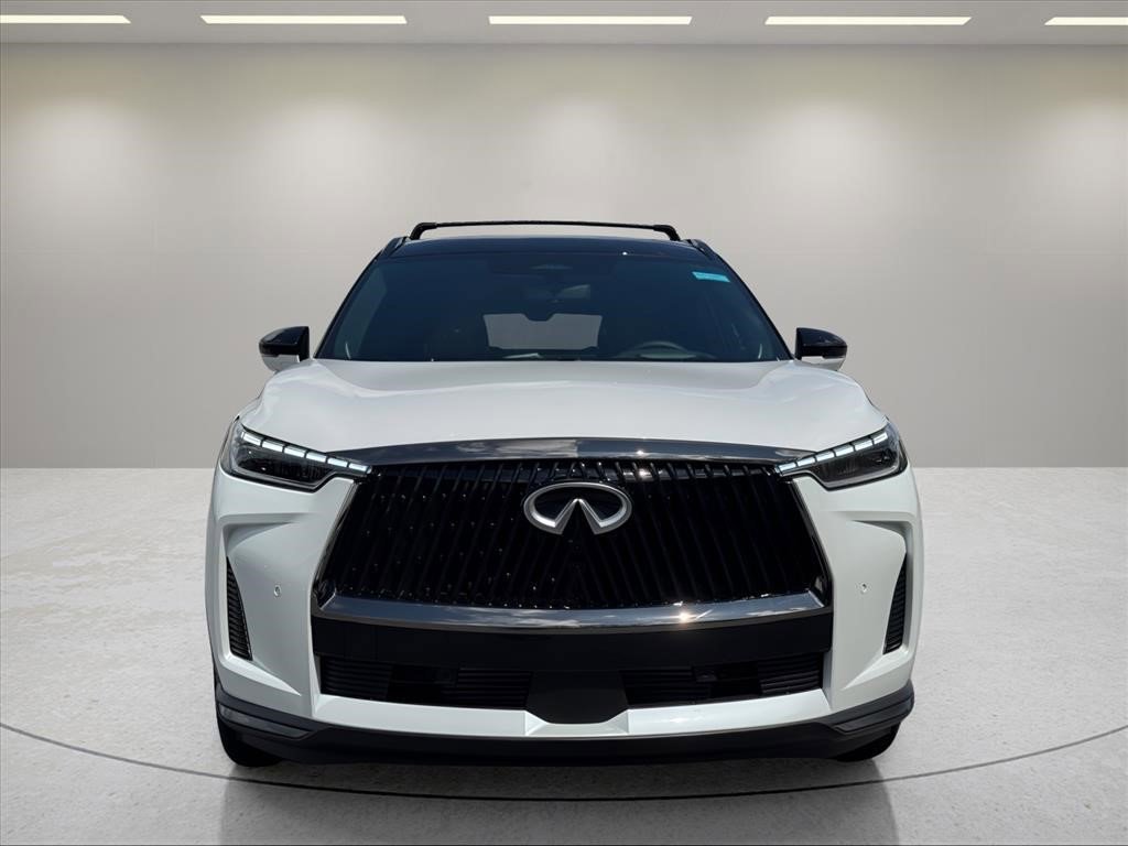 New 2027 2T RAD WHT INFINITI Autograph AWD image 8