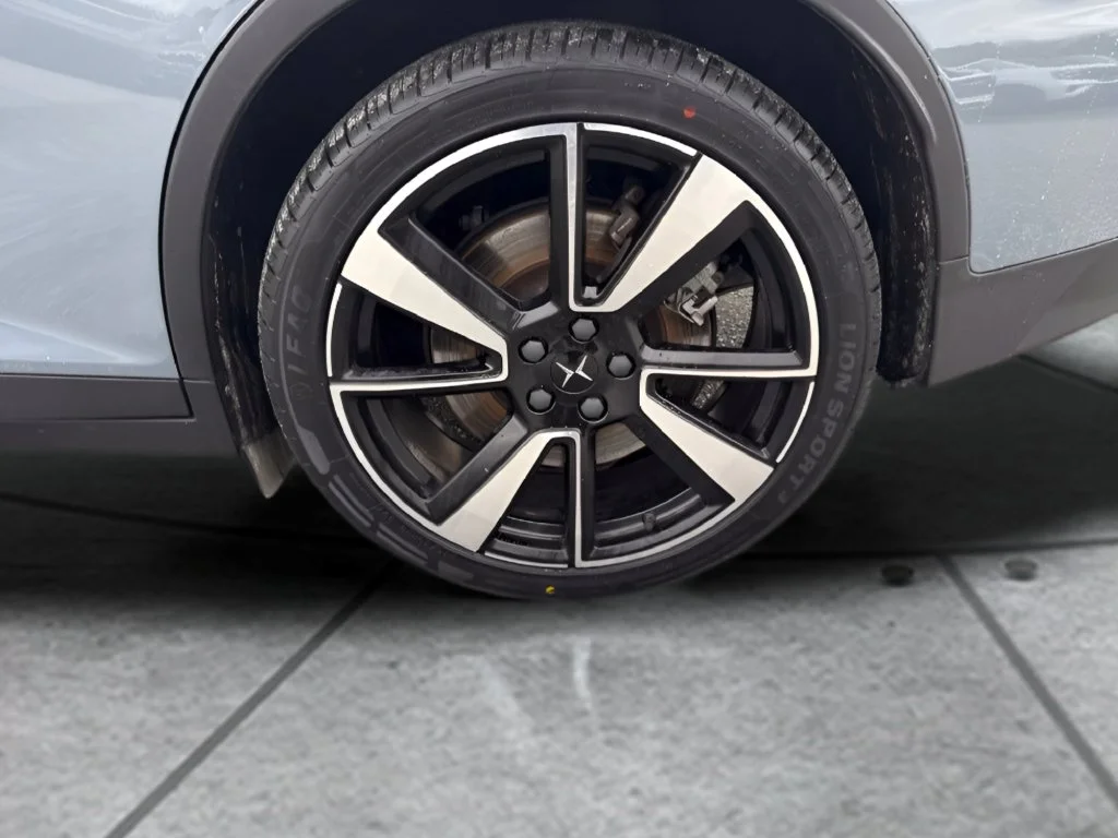 Used 2022  Polestar Long Range Dual Motor image 26