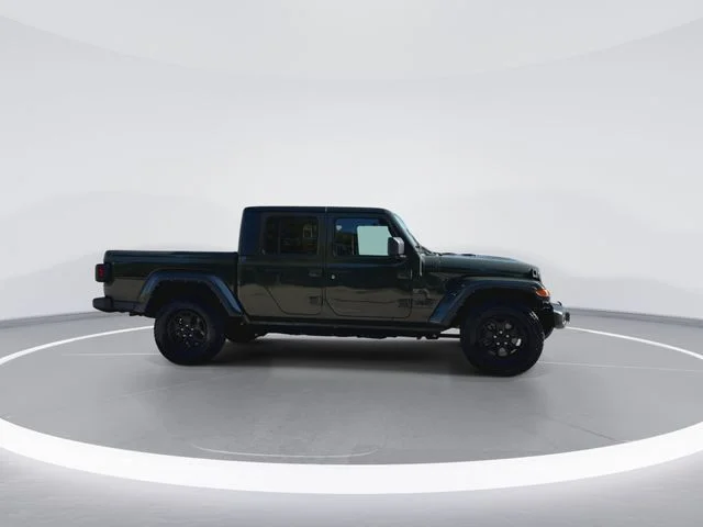 Used 2021 Green Jeep Willys image 9