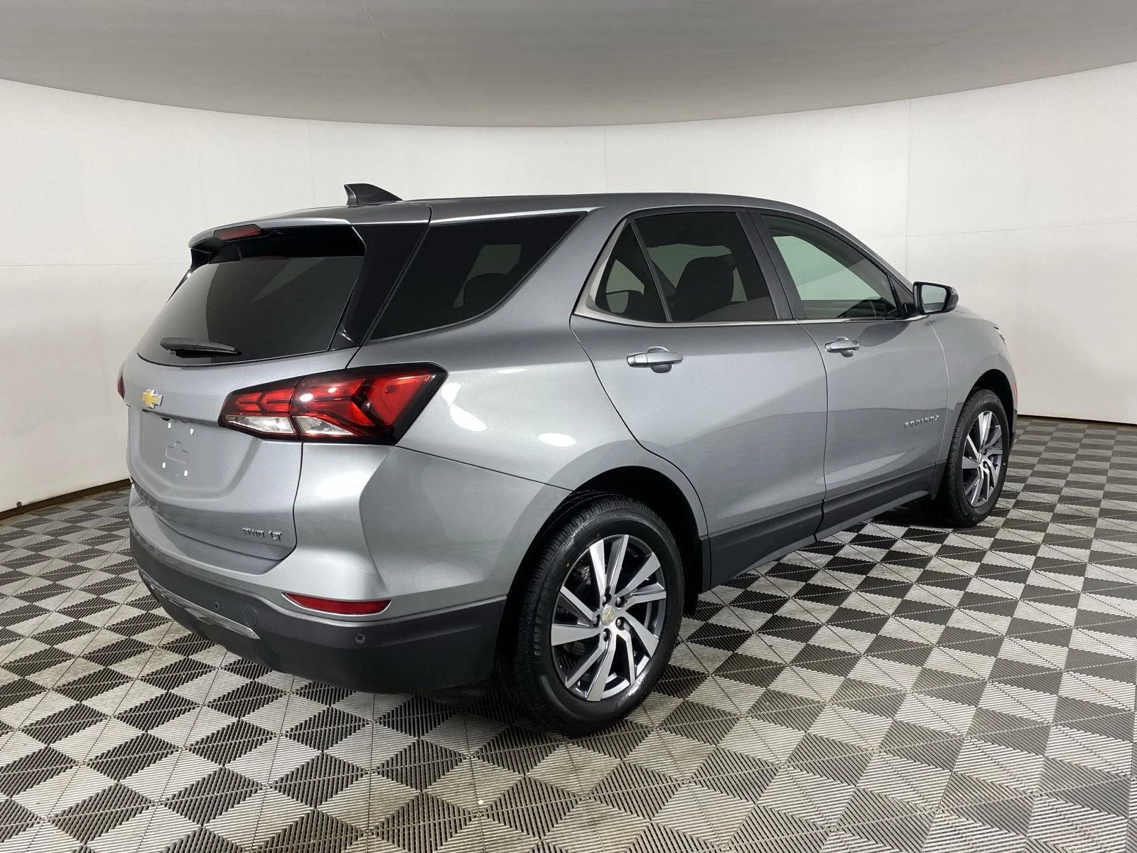 Used 2024 Sterling Gray Metallic Chevrolet LT image 16