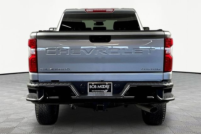 Used 2025 Gray Chevrolet Custom image 5
