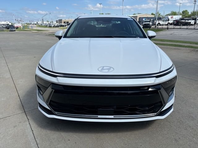 New 2026 Serenity White Hyundai SEL Sport image 4