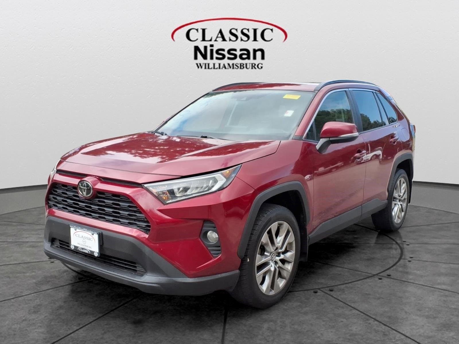 Used 2019 Ruby Flare Pearl Toyota XLE Premium image 1