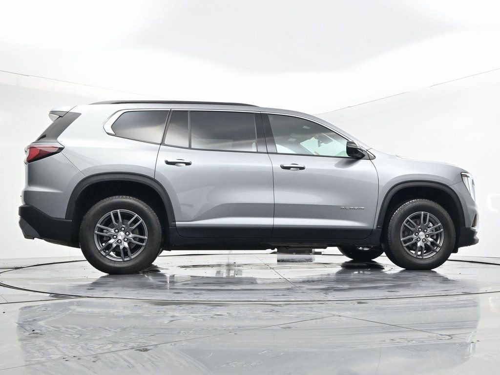 Used 2025 Sterling Metallic GMC Elevation image 29