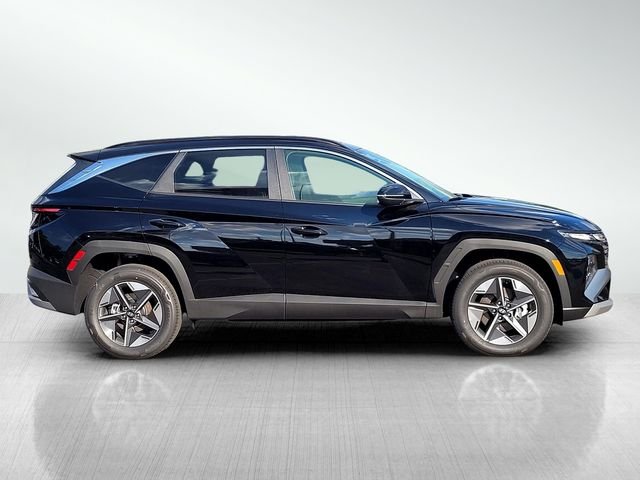 Certified Used 2025 Gray Hyundai SEL Convenience image 4