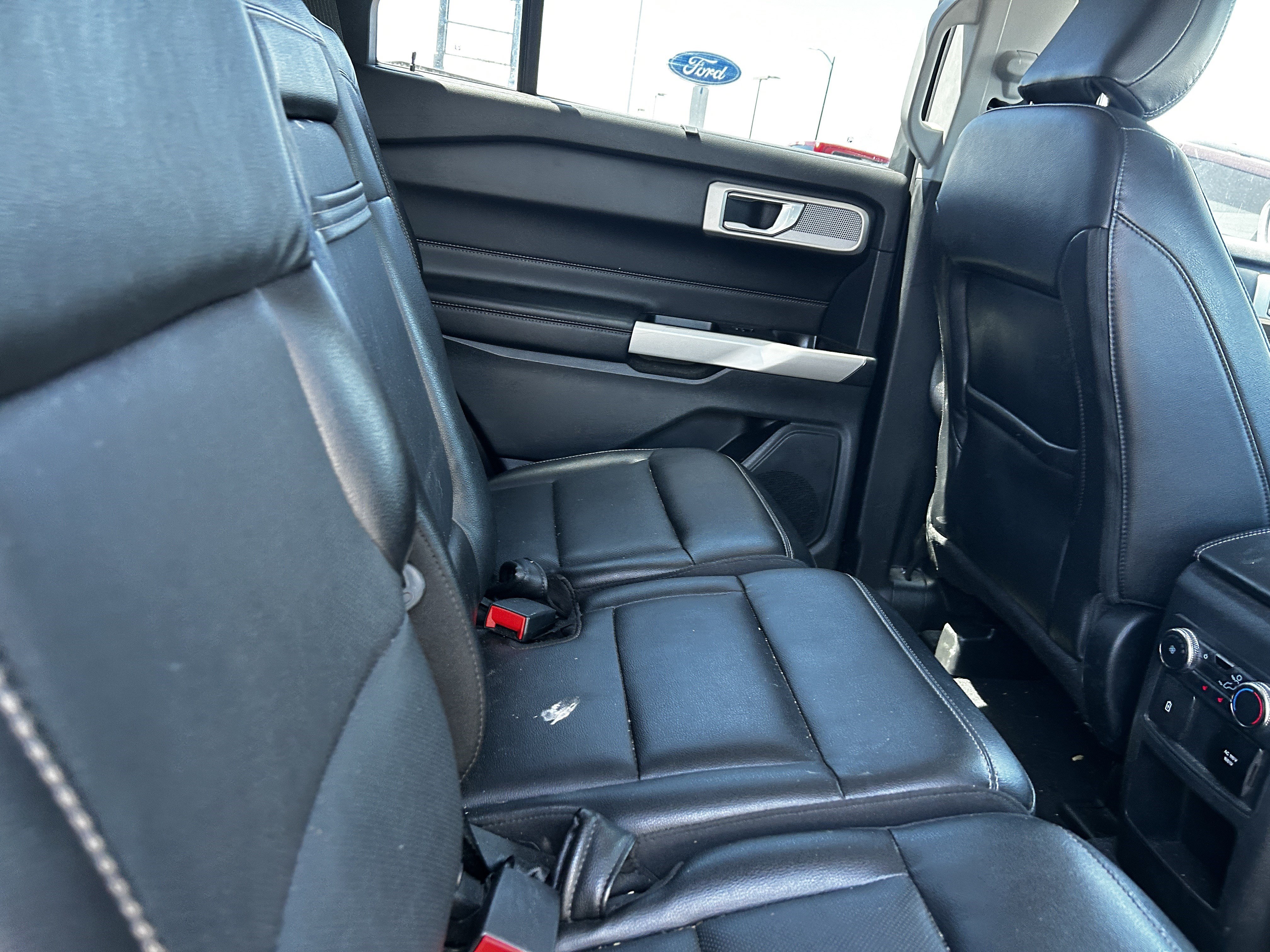 Used 2021 Atlas Blue Metallic Ford Limited image 11