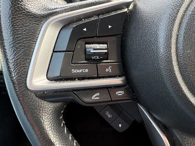 Used 2022 Silver Subaru Limited image 19