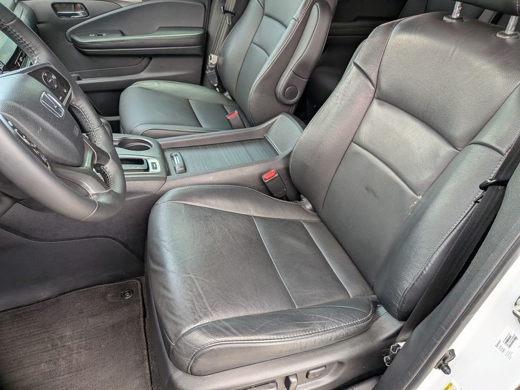 Used 2020 White Honda EX-L image 27