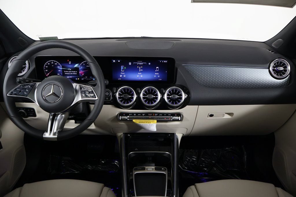 New 2026 Night Black Mercedes-Benz GLA 250 image 14