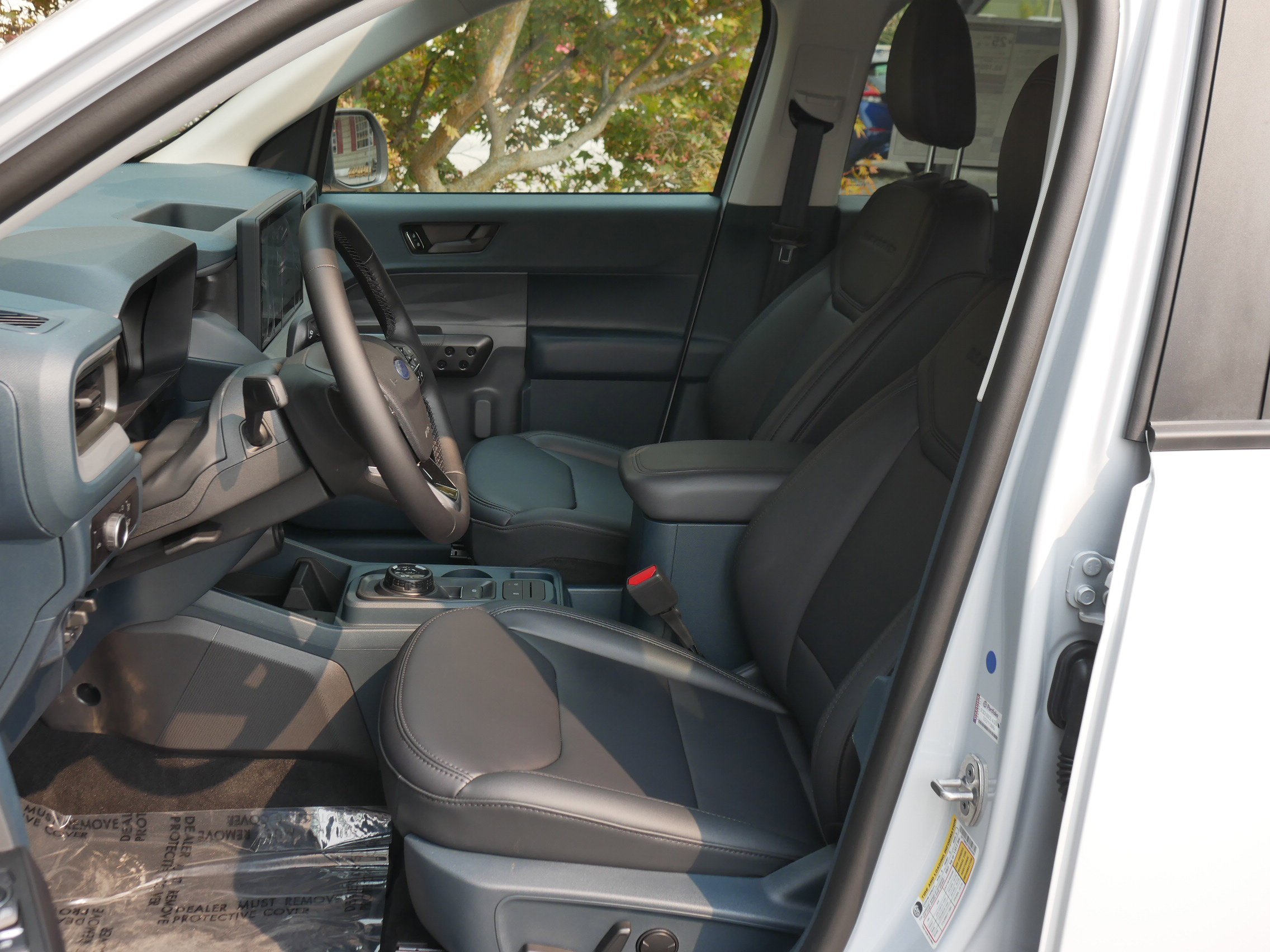 New 2025 Space White Metallic Ford Lariat® image 3
