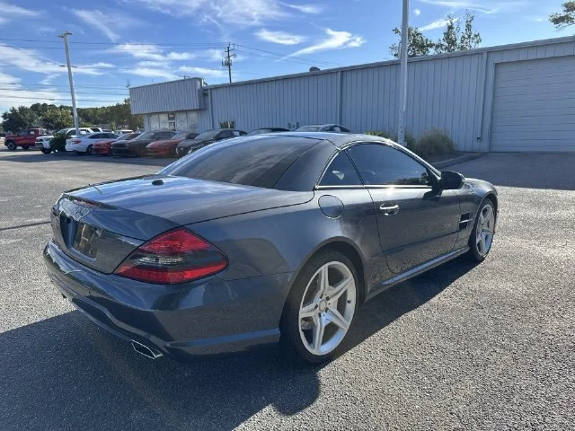 Used 2011 Gray Mercedes-Benz SL 550 image 5