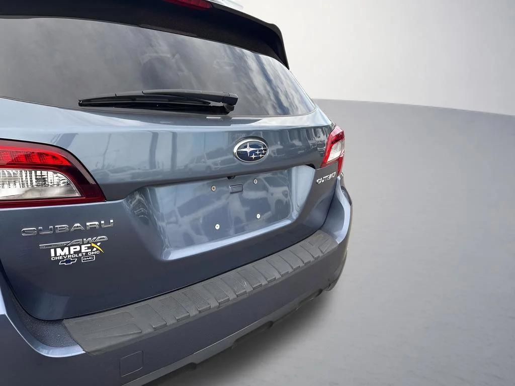 Used 2016 Blue Subaru 2.5i Premium image 30