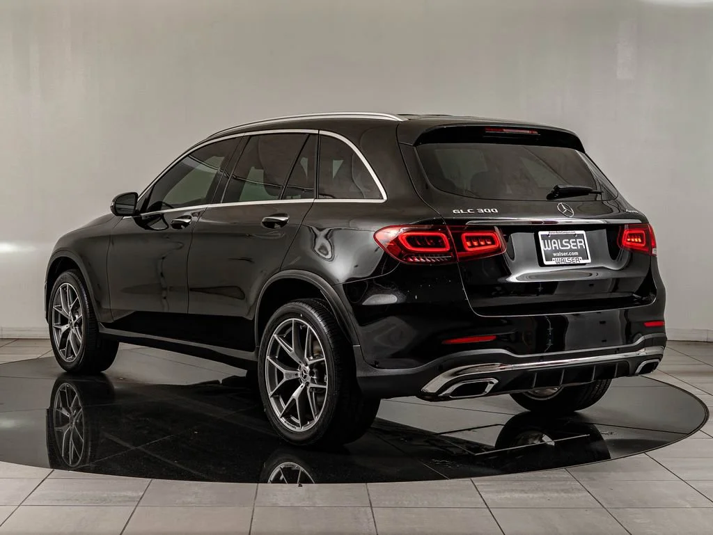 Used 2022 Black Mercedes-Benz GLC 300 image 7