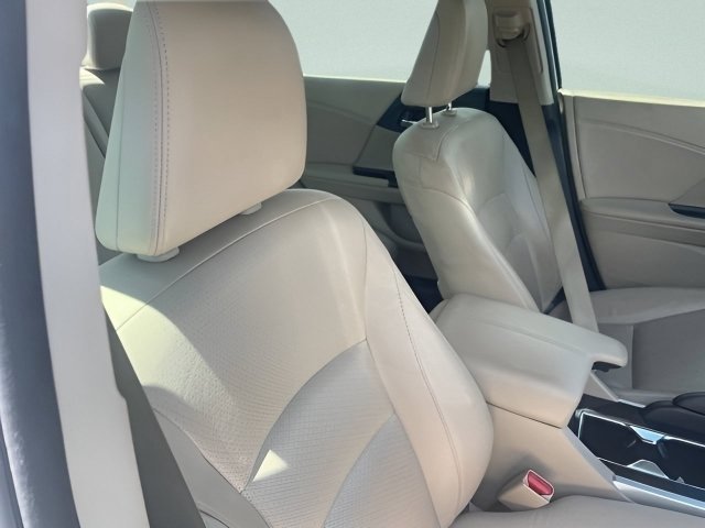 Certified Used 2016 White Orchid Pearl Honda EX-L image 8