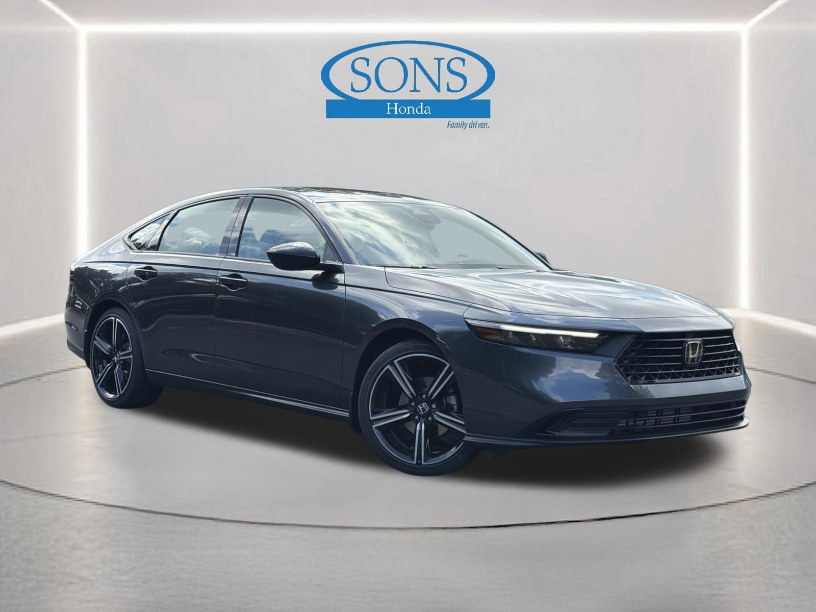 New 2026 Meteorite Gray Metallic Honda SE image 2