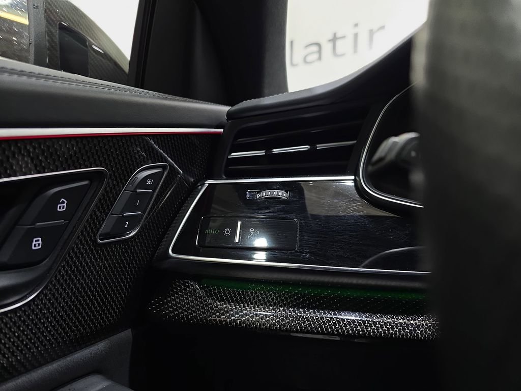 Used 2023  Audi 4.0T Prestige image 27