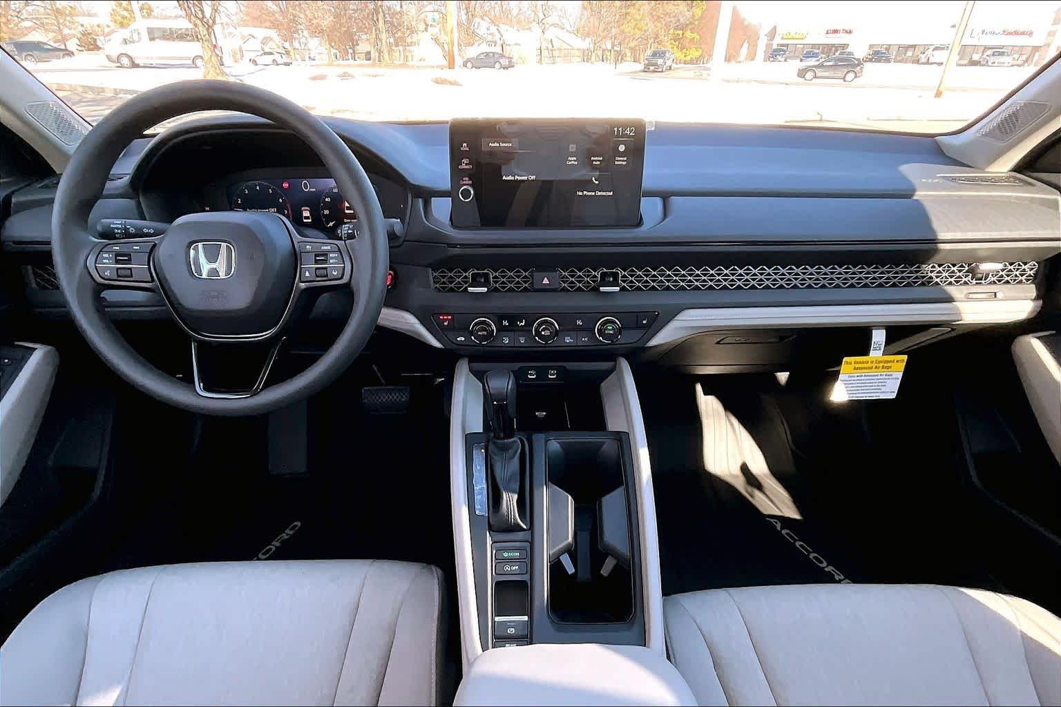 New 2026 Platinum White Pearl Honda SE image 5