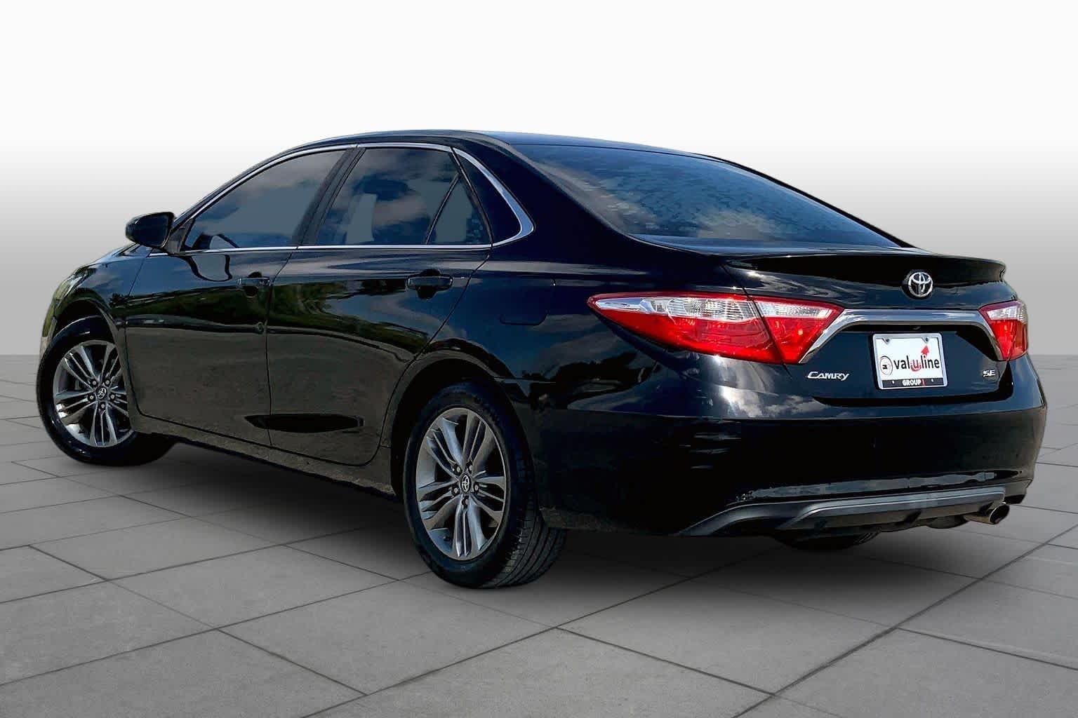 Used 2017 Midnight Black Metallic Toyota SE image 12