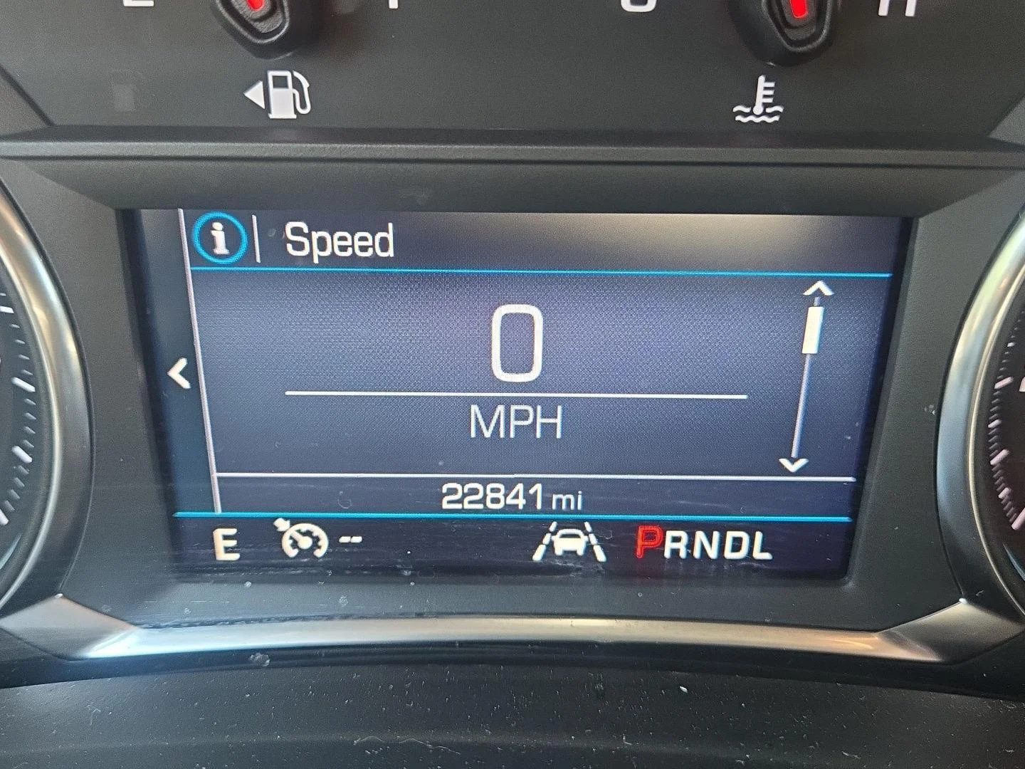 Used 2024 Summit White Chevrolet LT image 6