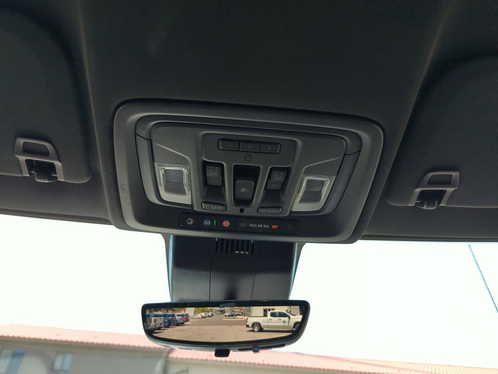 Used 2022 Blue GMC AT4 image 26