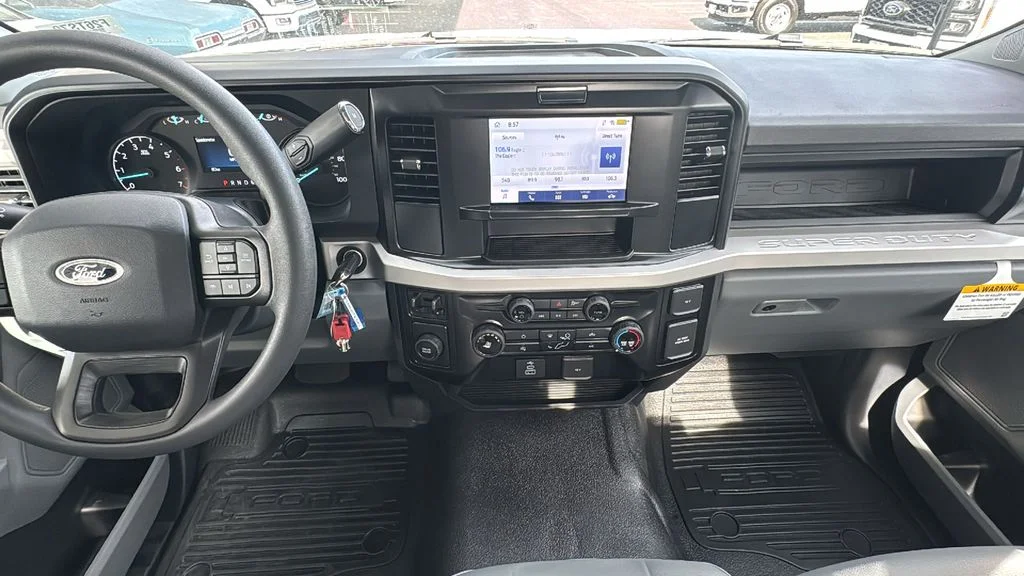 New 2026 Oxford White Ford F-250® XL image 9