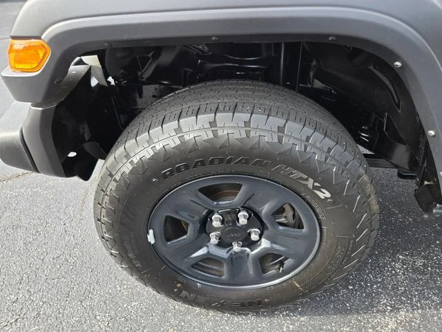 Used 2024 White Jeep Sport image 23