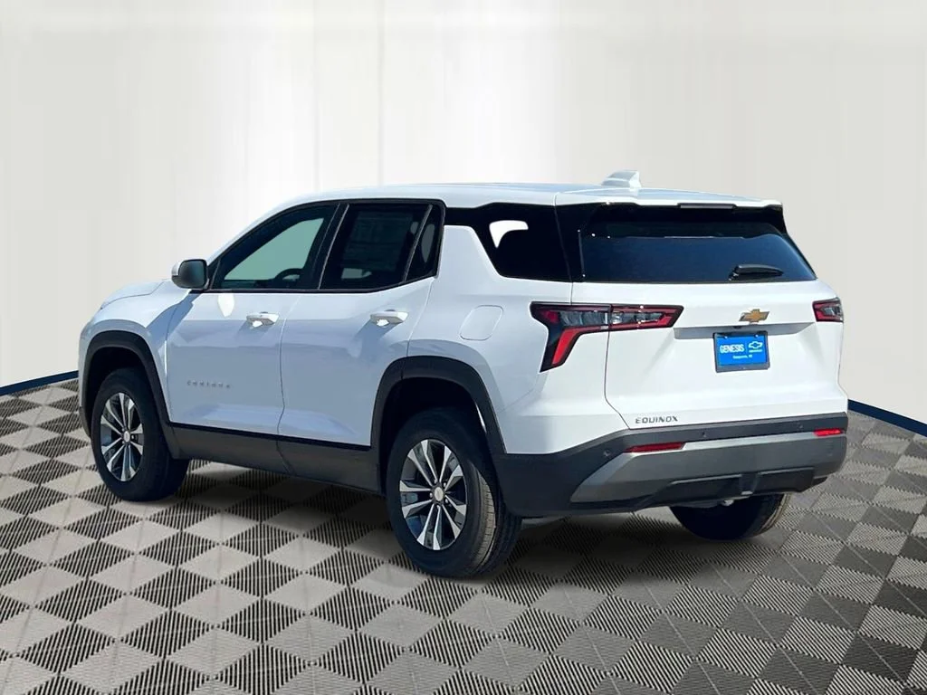 New 2026 Summit White Chevrolet LT image 4