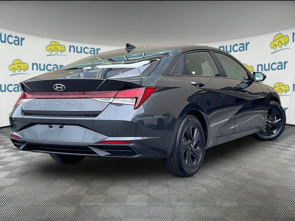 Used 2023 Gray Hyundai SEL image 6